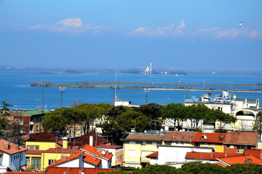 Residence Hotel Hungaria Grado Exterior foto